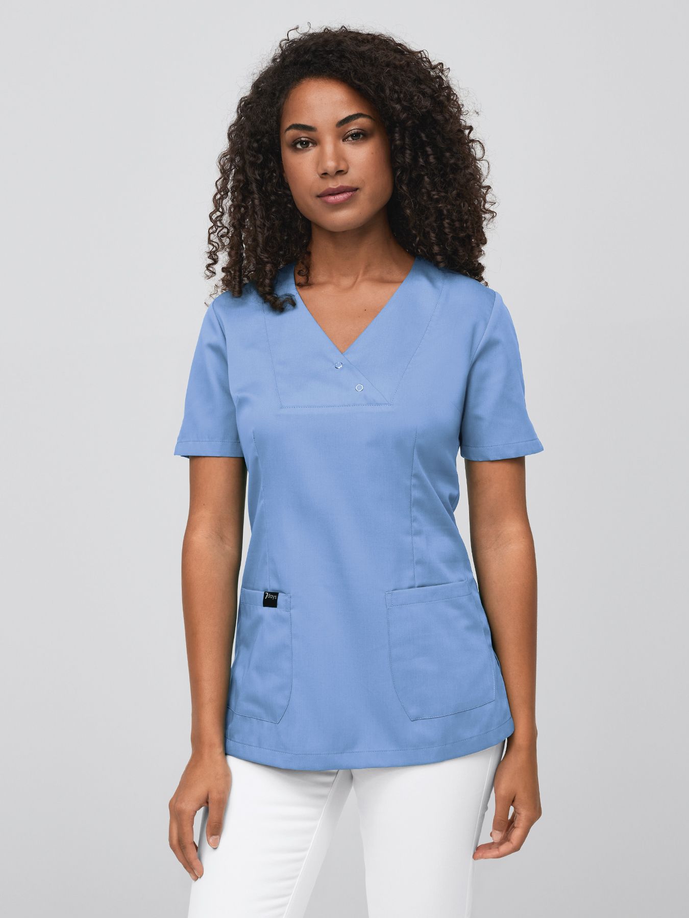 Damestuniek met drukknopen LAMIA