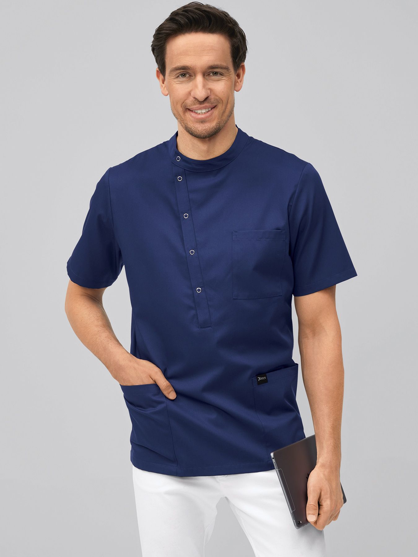 Herentuniek met drukknoopsluiting